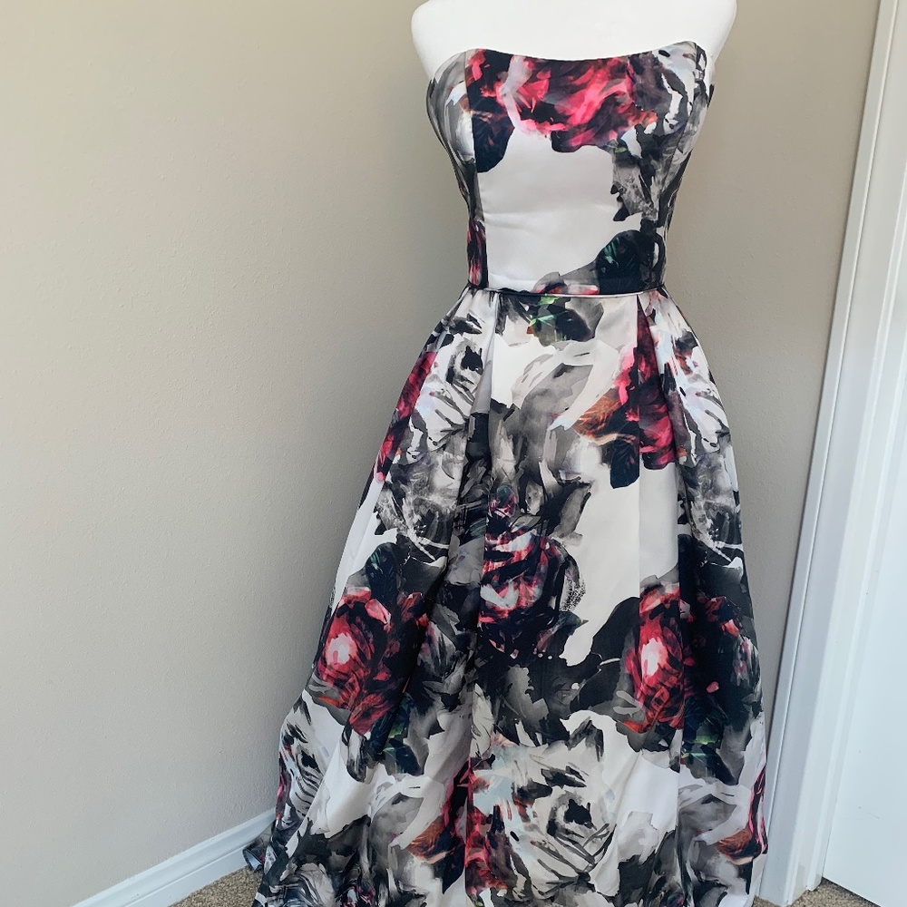 Floral strapless gown